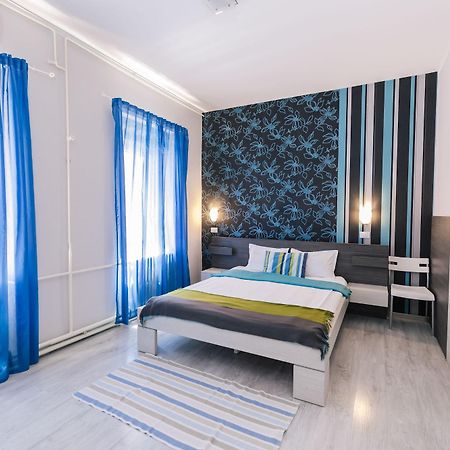 Veliki Garni Hotel Novi Sad Exterior foto